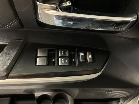 Used 2015 Toyota Tundra Platinum AWD/4WD image 19