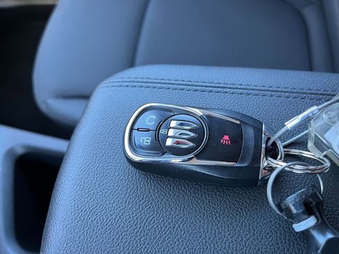 Used 2025 Buick Encore GX Preferred image 20