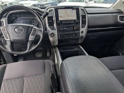 Used 2020 Nissan Titan SV w/ SV Convenience Package RWD image 19