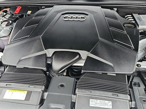 Used 2021 Audi Q7 3.0T Prestige w/ Prestige Package image 29