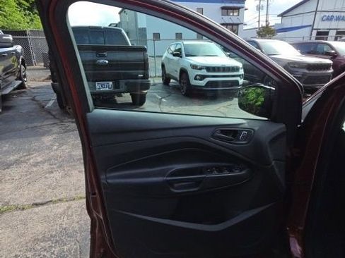 Used 2015 Ford Escape S FWD image 12