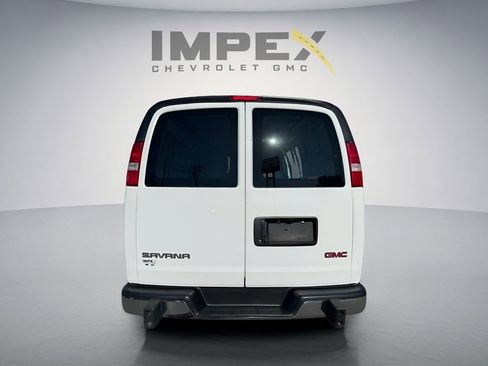 Used 2023 GMC Savana 2500 w/ Driver Convenience Package RWD image 4