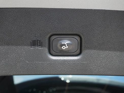 Used 2022 Lincoln Nautilus Reserve FWD image 8