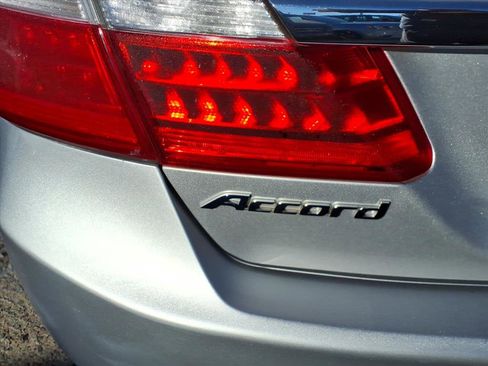 Used 2015 Honda Accord EX-L image 10