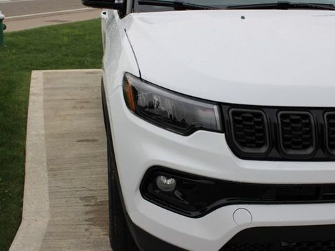 New 2026 Jeep Compass Limited w/ Sun, Sound & Navigation Group AWD/4WD image 5