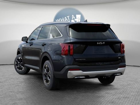New 2026 Kia Sorento S AWD/4WD image 4