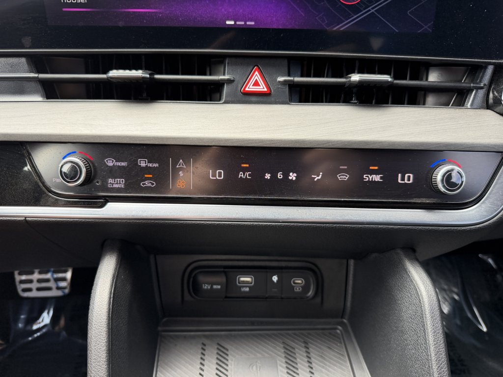 Used 2025 Kia Sportage X-Pro Prestige AWD/4WD image 25