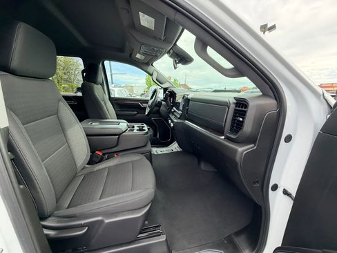 Used 2024 GMC Sierra 1500 Elevation w/ X31 Off-Road Package AWD/4WD image 18