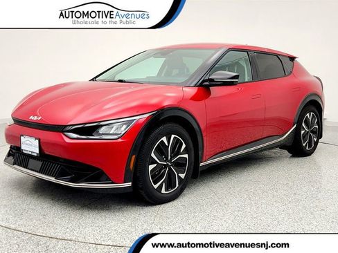 Used 2022 Kia EV6 Wind image 1