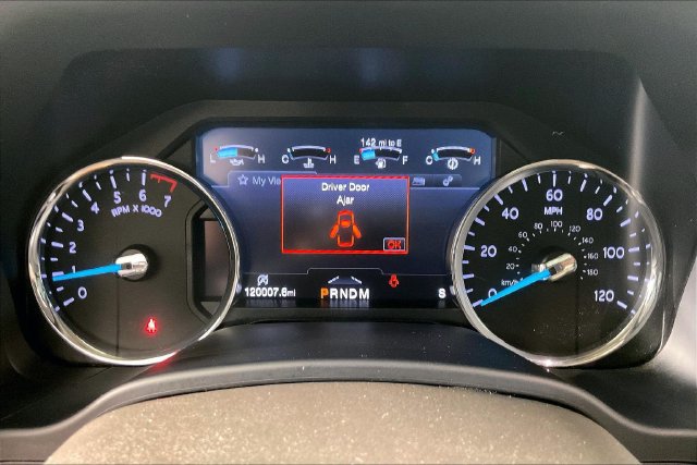 Used 2019 Ford Expedition XLT w/ Equipment Group 202A AWD/4WD image 12