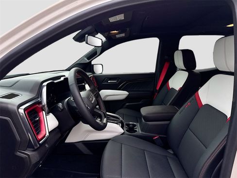 Used 2026 GMC Canyon AT4X image 10