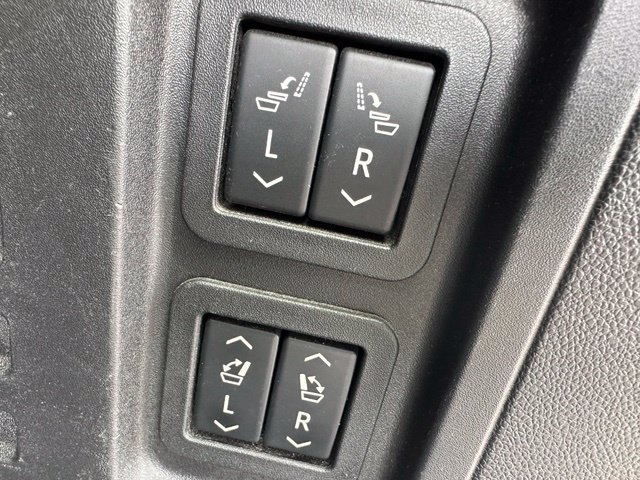 Used 2024 Chevrolet Traverse RS w/ LPO, Floor Liner Package AWD/4WD image 12