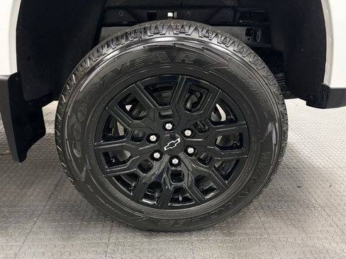 New 2026 Chevrolet Colorado W/T image 11