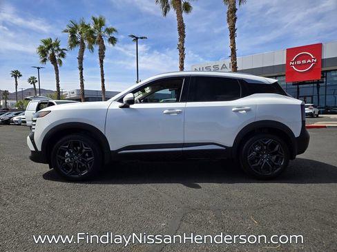 Used 2025 Nissan Kicks SR AWD/4WD image 3