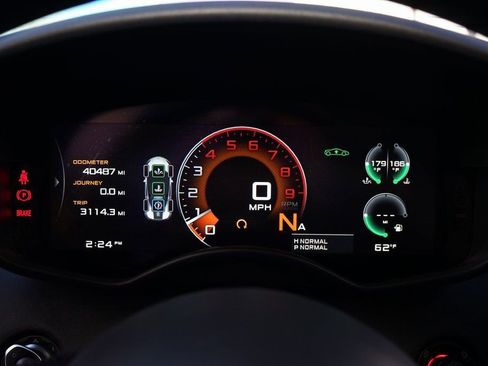 Used 2018 McLaren 570S Spider RWD image 15