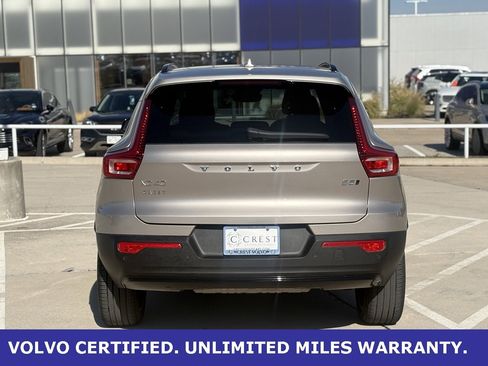 Certified 2023 Volvo XC40 B5 Plus w/ Protection Package Premier image 6