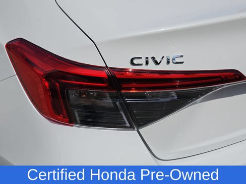Certified 2024 Honda Civic EX image 32