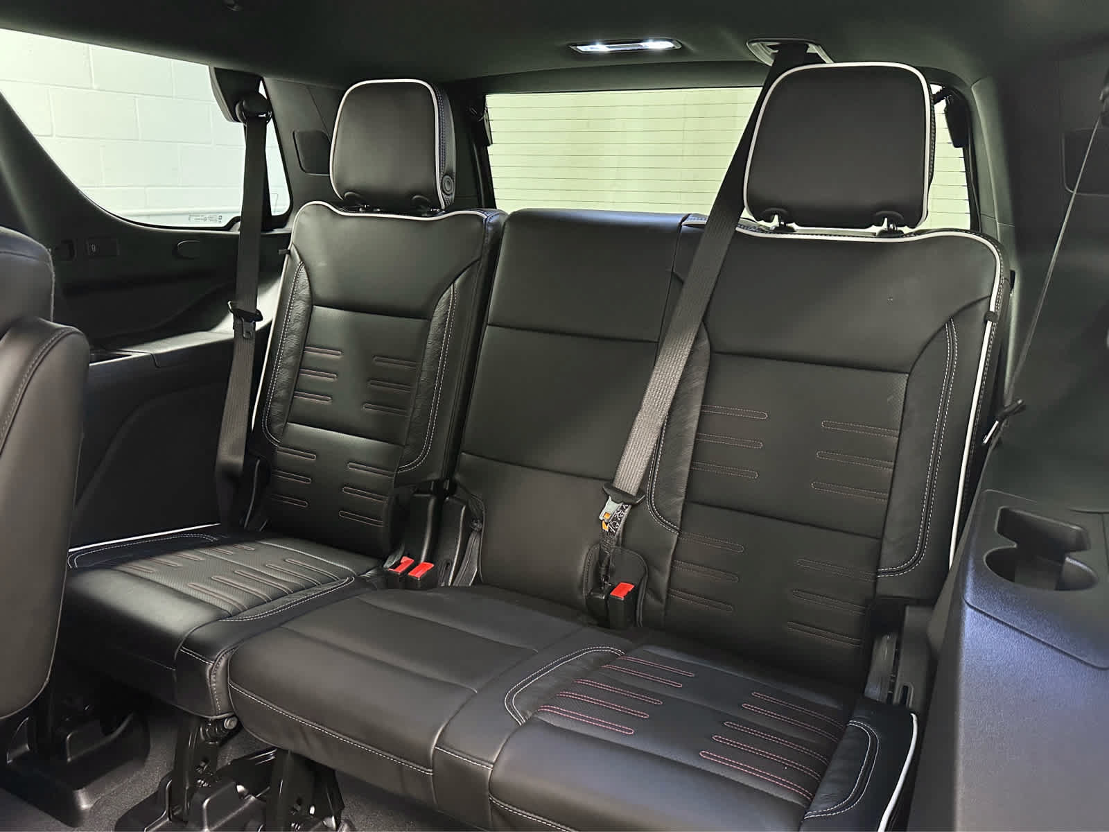 Used 2026 GMC Yukon AT4 Ultimate AWD/4WD image 17