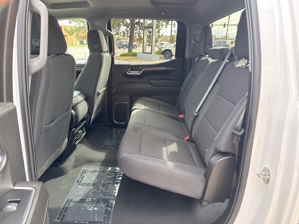 Used 2024 Chevrolet Silverado 1500 LT AWD/4WD image 28