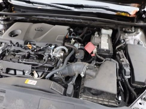 Used 2024 Toyota Camry LE image 39