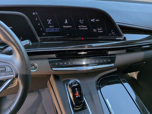 Used 2023 Cadillac Escalade Premium Luxury w/ LPO, Radiant Package image 24