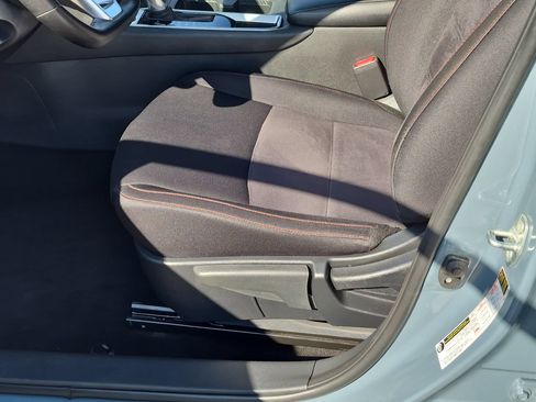 Used 2025 Nissan Sentra SR FWD image 14