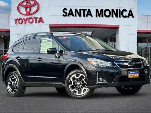 Used 2016 Subaru Crosstrek 2.0i Premium image 2