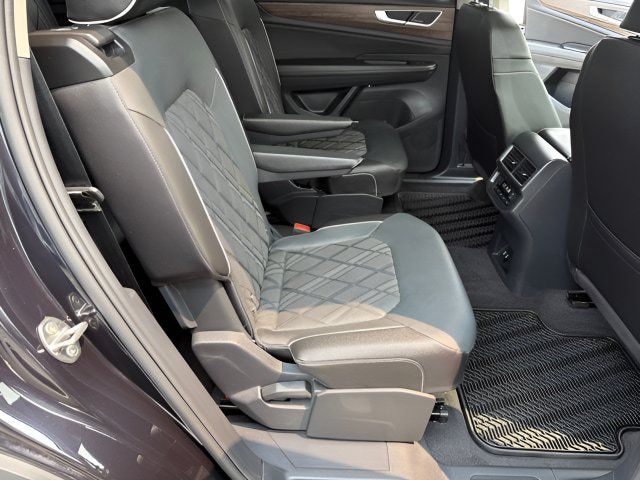 Certified 2026 Volkswagen Atlas SEL Premium R-Line AWD/4WD image 26