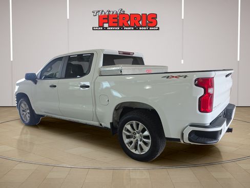 Used 2021 Chevrolet Silverado 1500 Custom AWD/4WD image 3