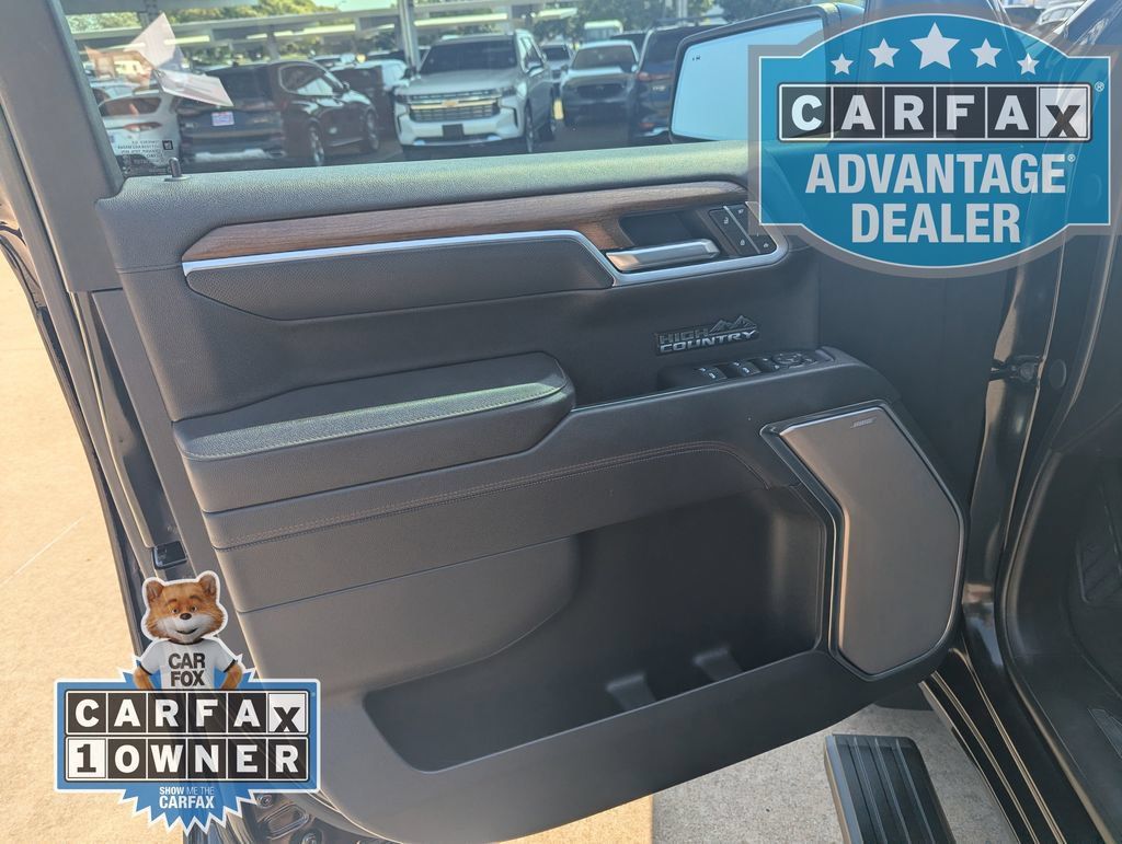 Used 2025 Chevrolet Silverado 1500 High Country w/ Midnight Edition AWD/4WD image 18