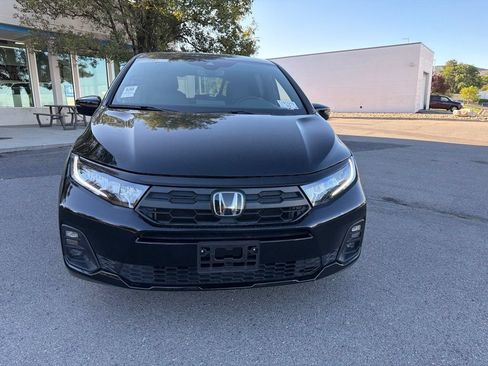 Certified 2025 Honda Odyssey Sport-L image 2