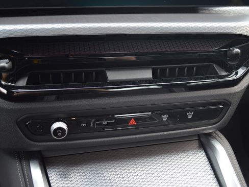 Used 2026 BMW 430i xDrive Coupe w/ M Sport Package image 22