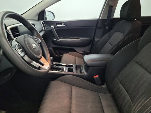 Used 2022 Kia Sportage LX AWD/4WD image 17