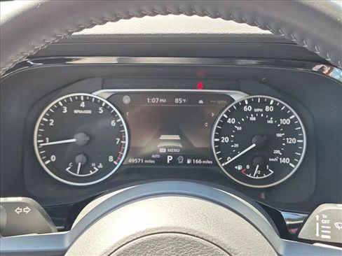Used 2024 Nissan Pathfinder SV AWD/4WD image 11