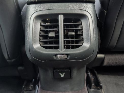 Used 2016 Jeep Cherokee Limited FWD image 25