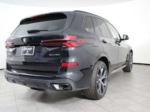 New 2026 BMW X5 xDrive40i w/ M Sport Package image 9