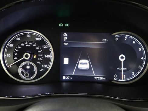Used 2023 Genesis GV70 2.5T AWD/4WD image 11