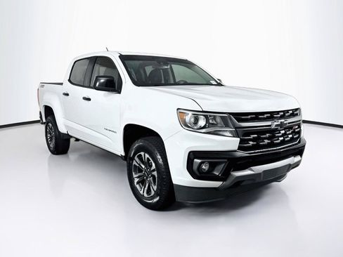 Used 2021 Chevrolet Colorado Z71 w/ Safety Package RWD image 9