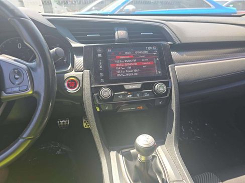 Used 2018 Honda Civic Si image 5