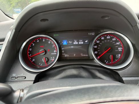 Used 2020 Toyota Camry XSE FWD image 27