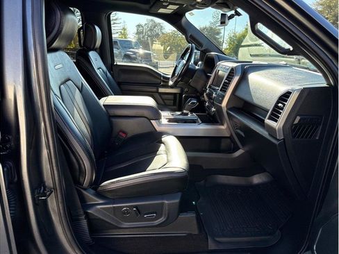 Used 2019 Ford F150 Platinum w/ Equipment Group 701A Luxury image 28