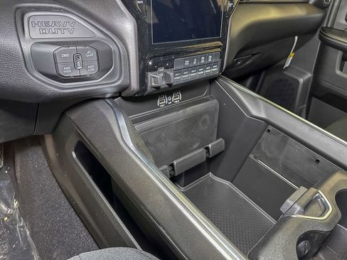 New 2026 RAM 2500 Big Horn AWD/4WD image 29