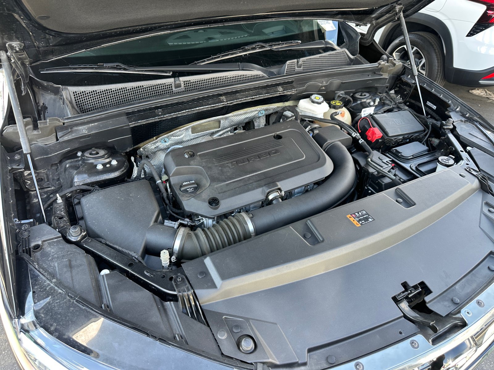 Used 2022 Buick Envision Avenir w/ Technology Package II FWD image 27