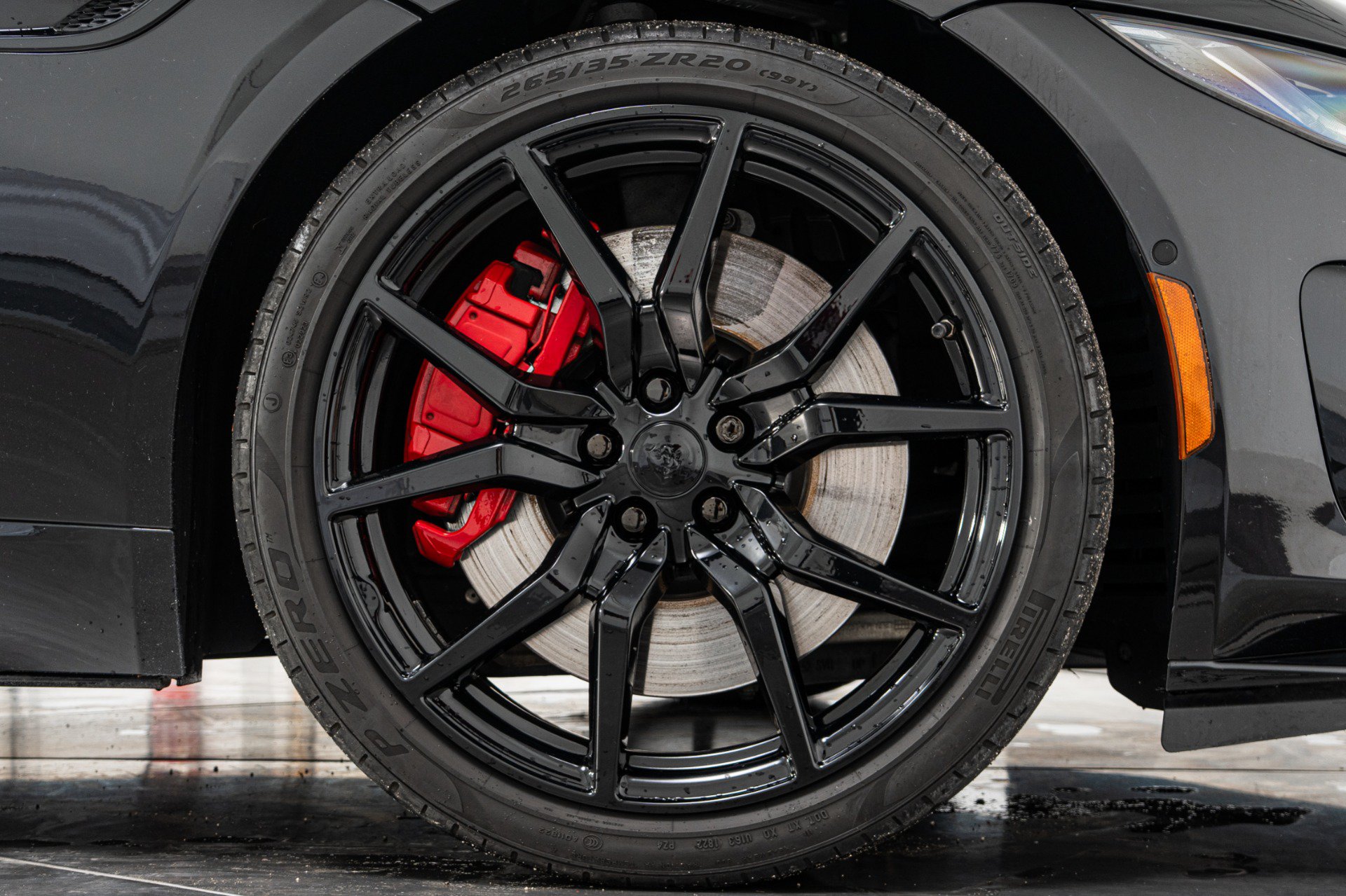 Used 2023 Jaguar F-TYPE R AWD/4WD image 38