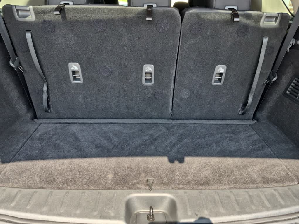 Used 2023 Nissan Pathfinder SV w/ Cargo Package AWD/4WD image 32