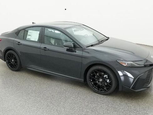 New 2026 Toyota Camry SE FWD image 6