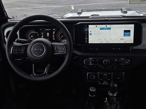 New 2025 Jeep Gladiator Sport image 31