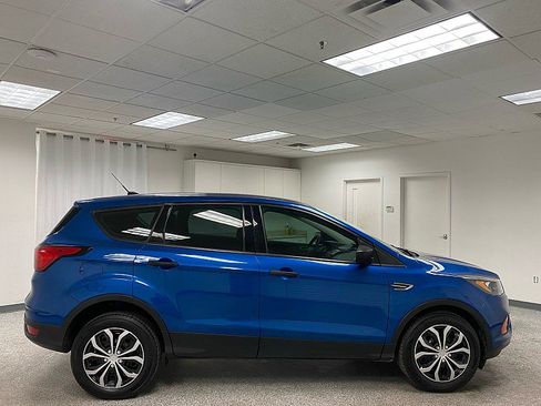 Used 2019 Ford Escape S image 4