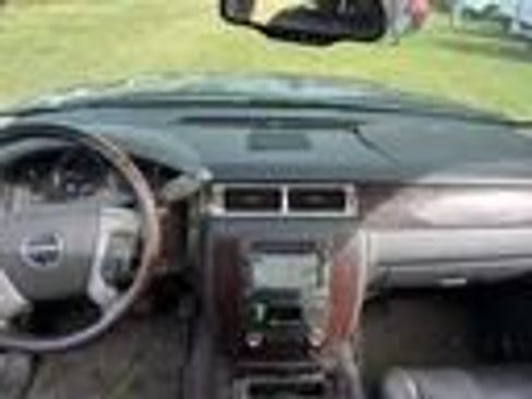 Used 2011 GMC Yukon Denali image 27