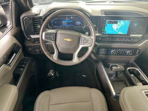 Used 2022 Chevrolet Silverado 1500 LTZ w/ LTZ Convenience Package II image 22